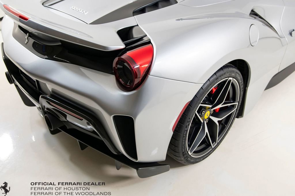 Used 2019 Ferrari 488 Pista Spider image 28