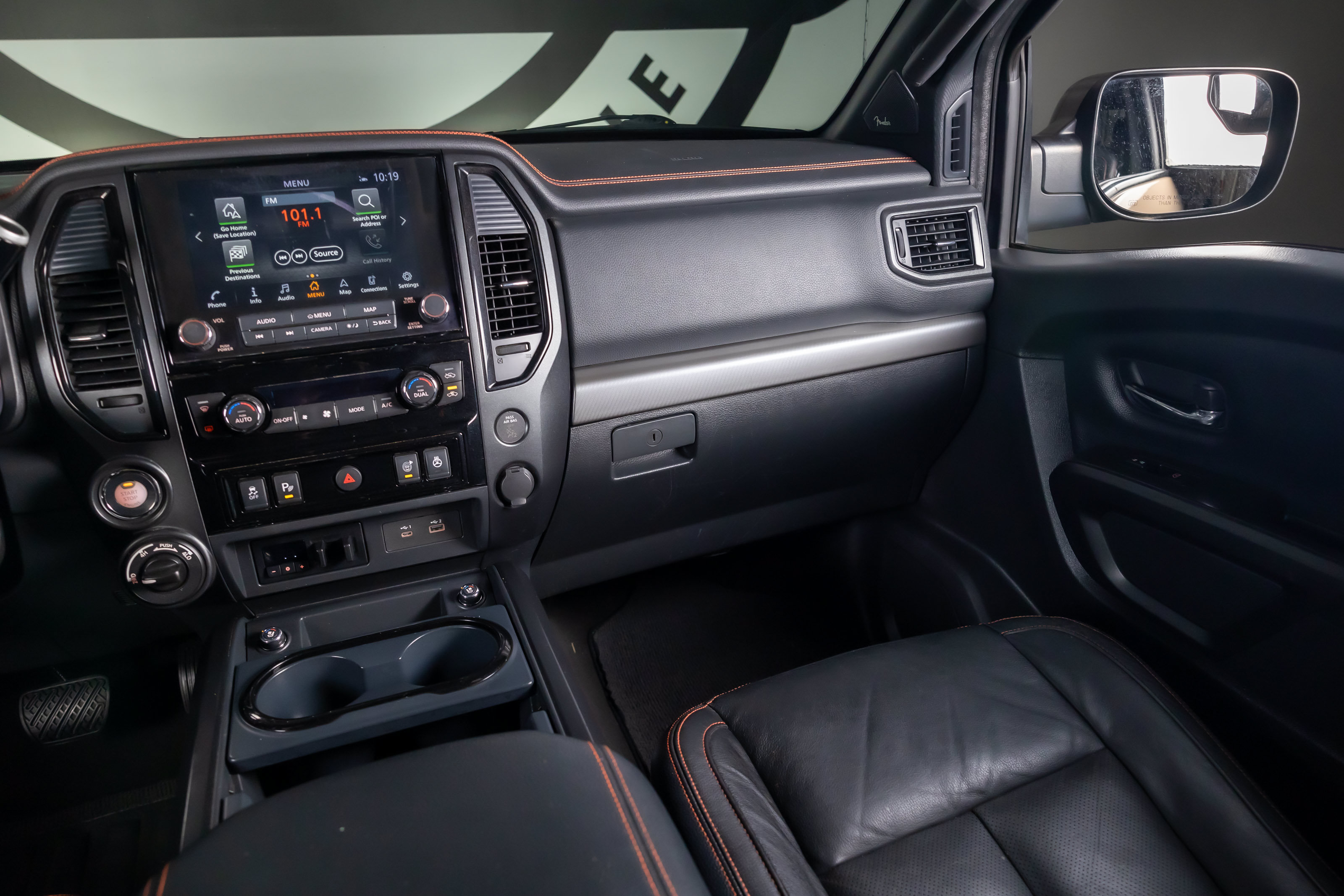 Used 2020 Nissan Titan PRO-4X w/ Pro-4x Convenience Package AWD/4WD image 8