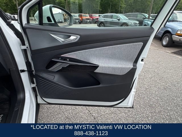 Certified 2023 Volkswagen ID.4 Pro AWD/4WD image 29