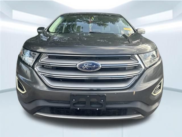 Used 2016 Ford Edge Titanium w/ Technology Package AWD/4WD image 2