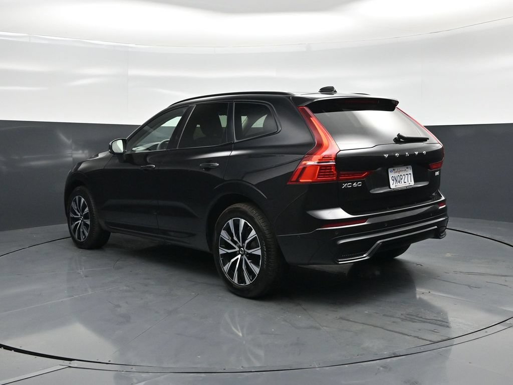 Used 2025 Volvo XC60 B5 Plus AWD/4WD image 6