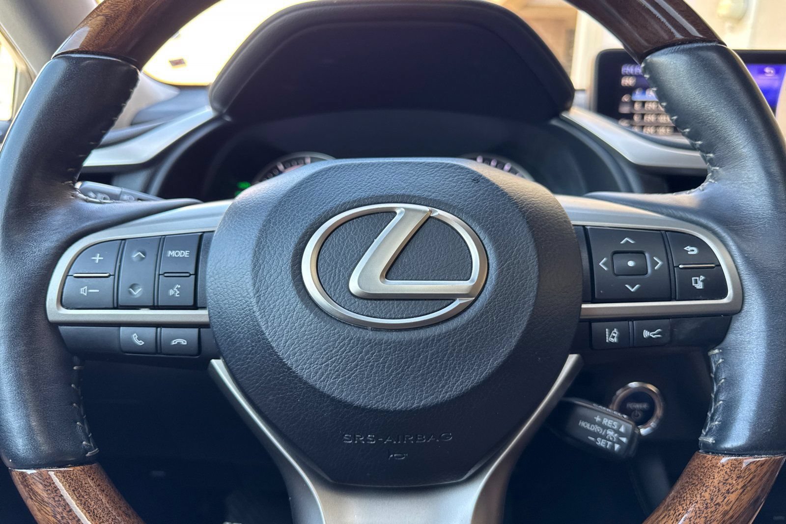 Used 2017 Lexus RX 450h AWD w/ Cold Weather Package image 24