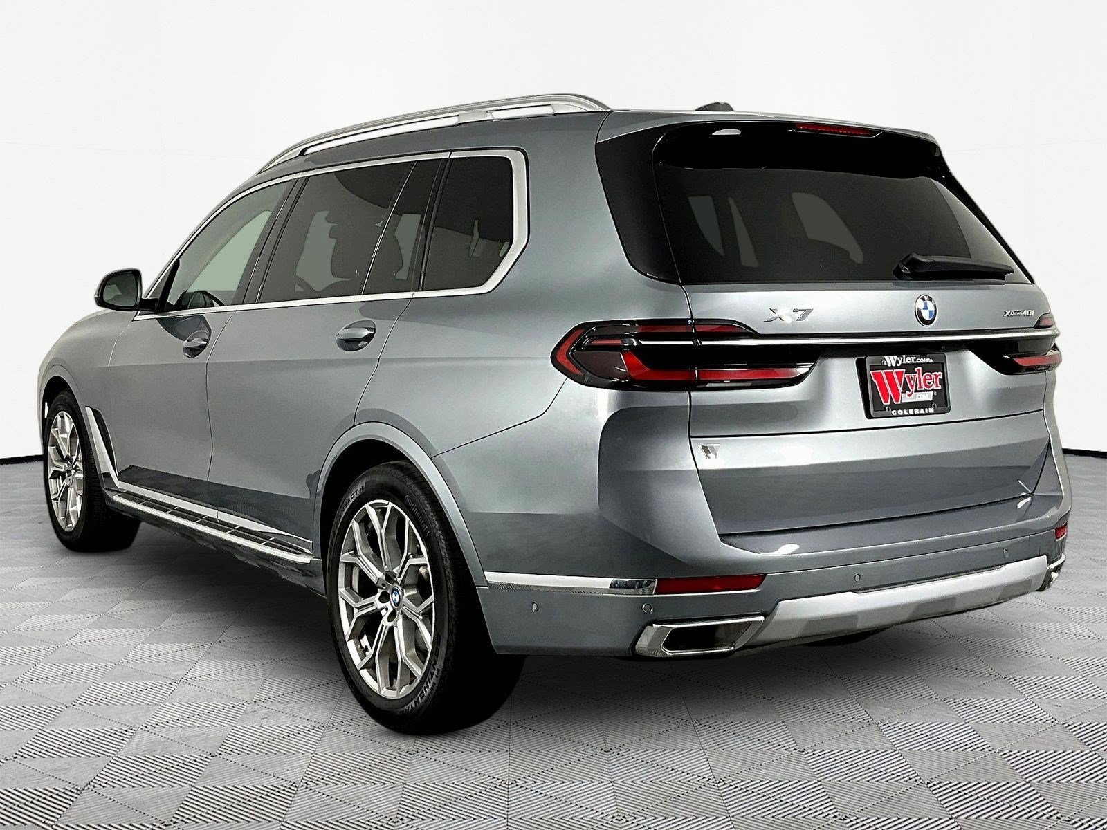 Used 2024 BMW X7 xDrive40i AWD/4WD image 13