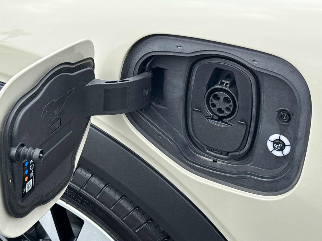 Certified 2025 Ford Mustang Mach-E Select RWD image 7