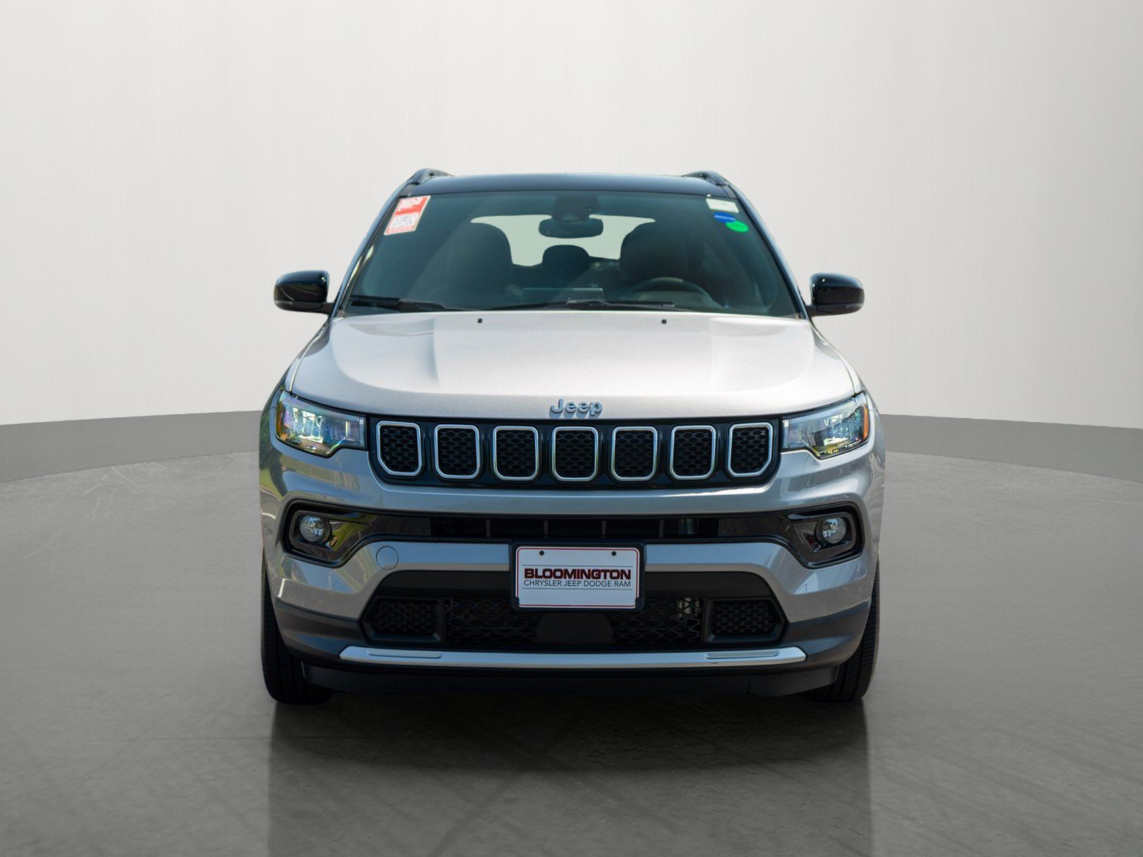 Used 2023 Jeep Compass Limited w/ Sun and Sound Group AWD/4WD image 2