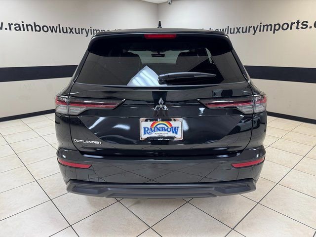 New 2026 Mitsubishi Outlander ES FWD image 5