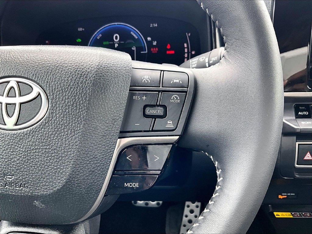 Used 2026 Toyota Camry SE FWD image 24