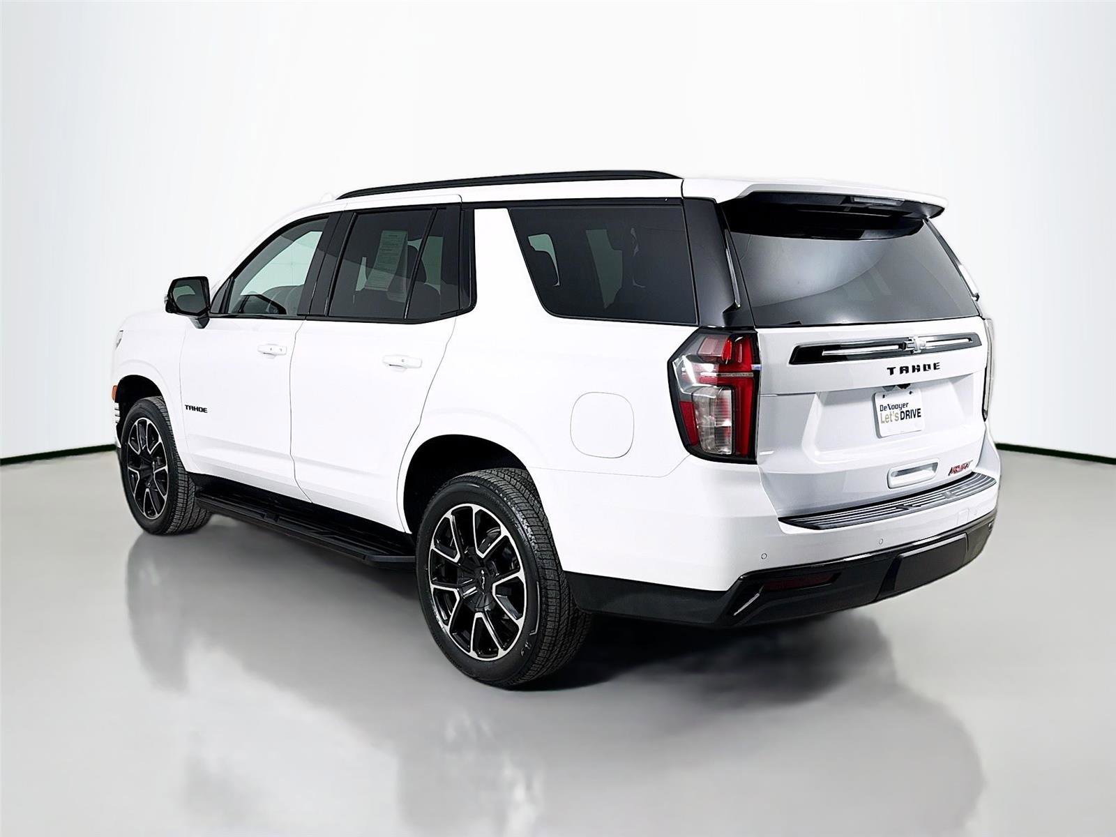 Used 2024 Chevrolet Tahoe RST w/ Luxury Package AWD/4WD image 11