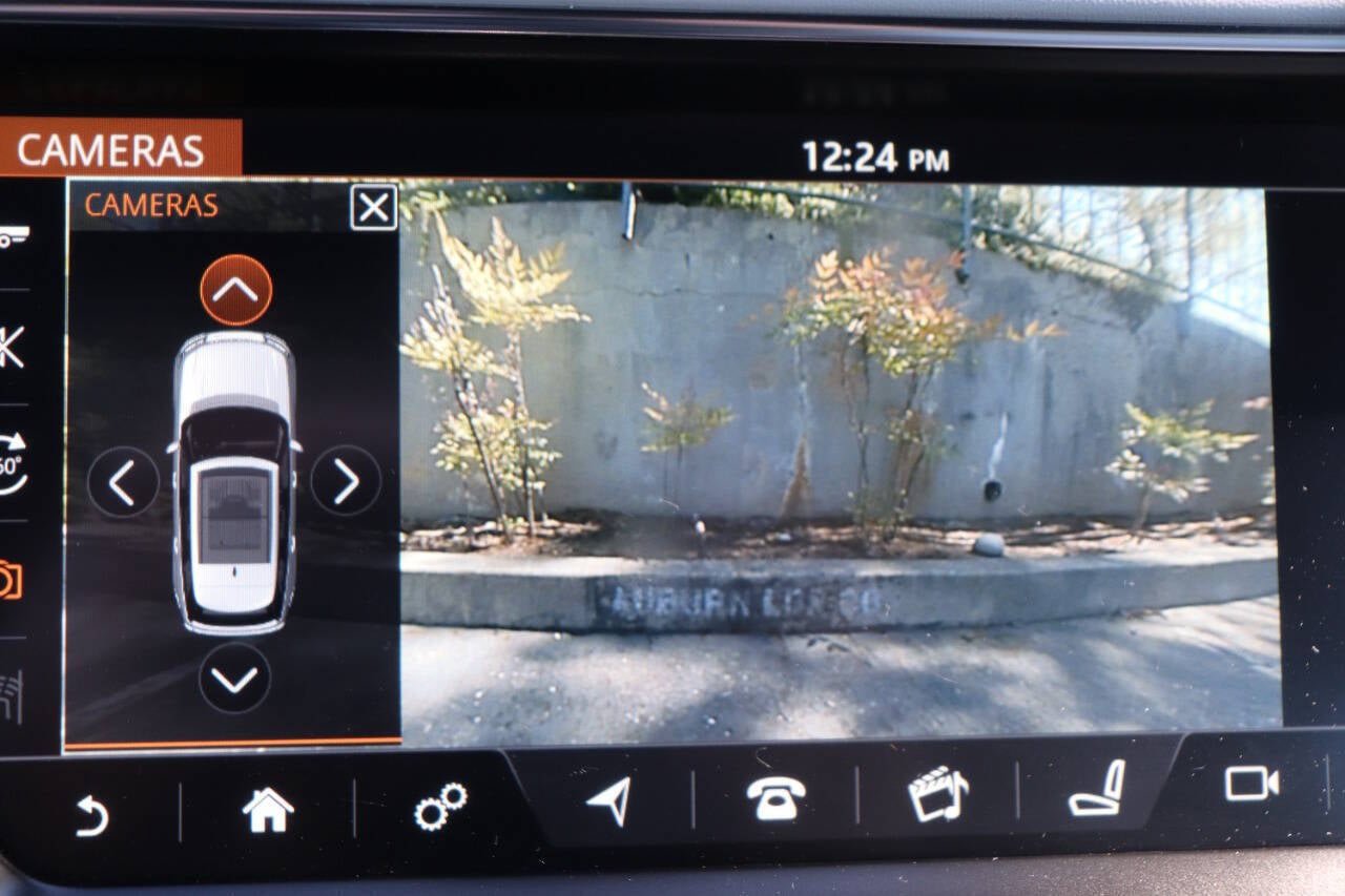 Used 2017 Land Rover Range Rover HSE AWD/4WD image 30