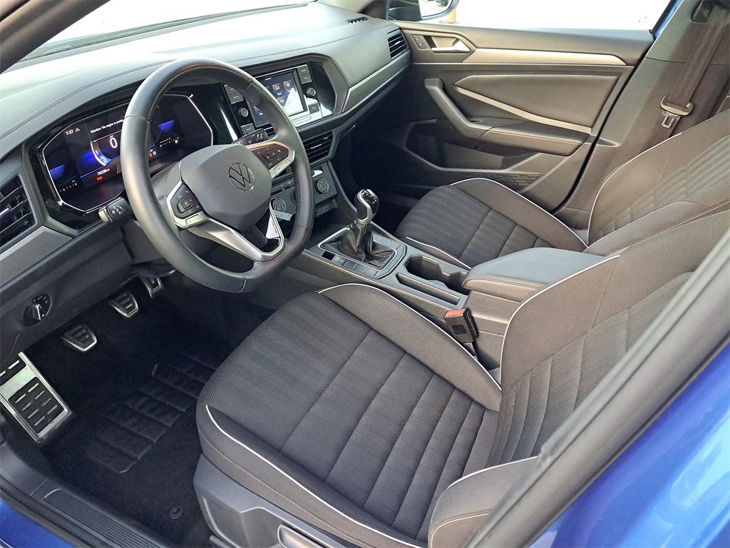 Used 2023 Volkswagen Jetta Sport image 13