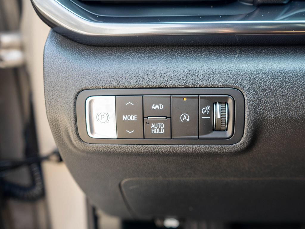 Certified 2026 GMC Terrain AT4 AWD/4WD image 18