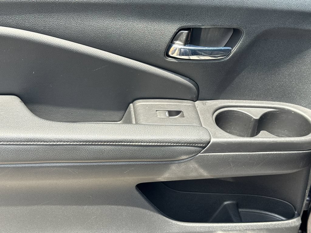 Used 2020 Honda Pilot Touring image 24