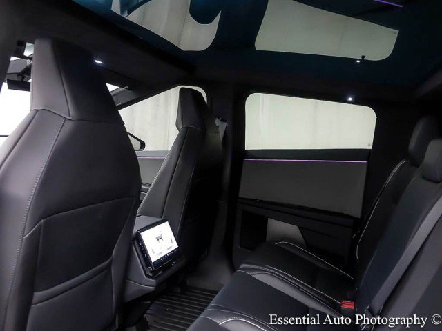Used 2024 Tesla Cybertruck Cyberbeast AWD/4WD image 16