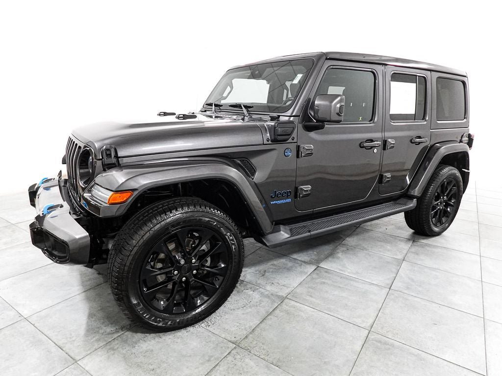 Used 2021 Jeep Wrangler Unlimited Sahara AWD/4WD image 3