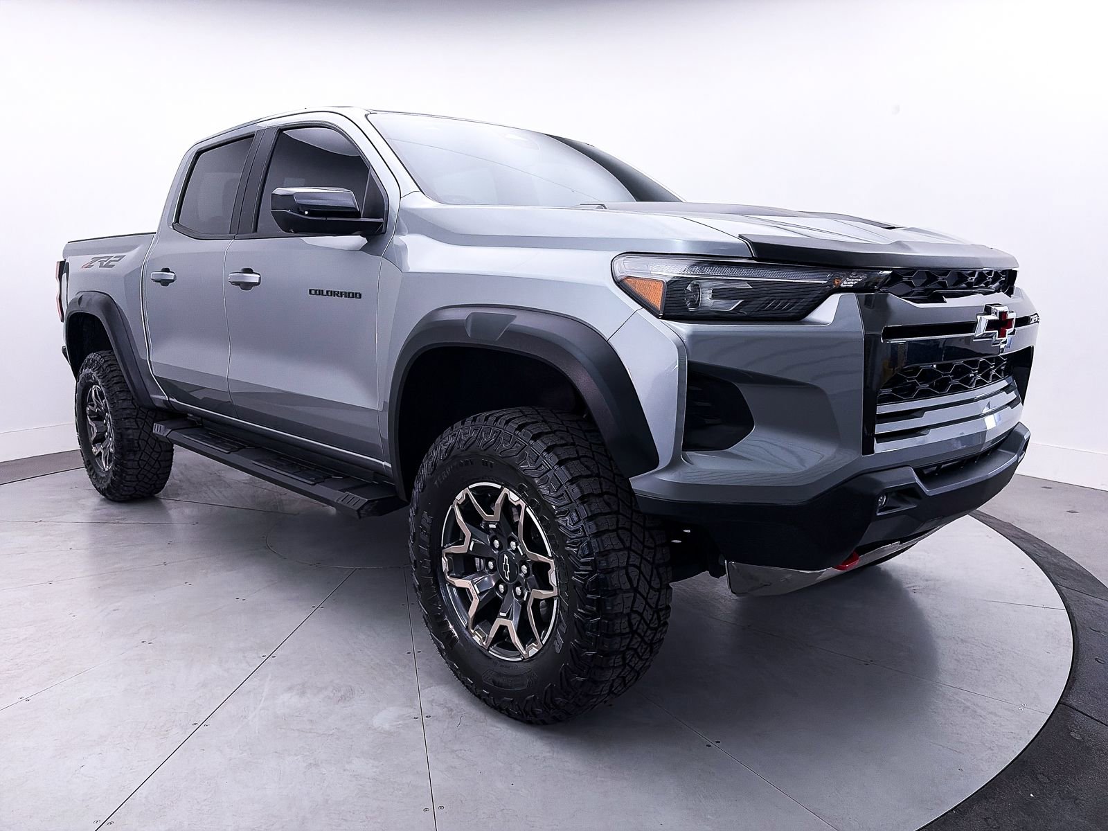 Used 2024 Chevrolet Colorado ZR2 w/ ZR2 Convenience Package III AWD/4WD image 11