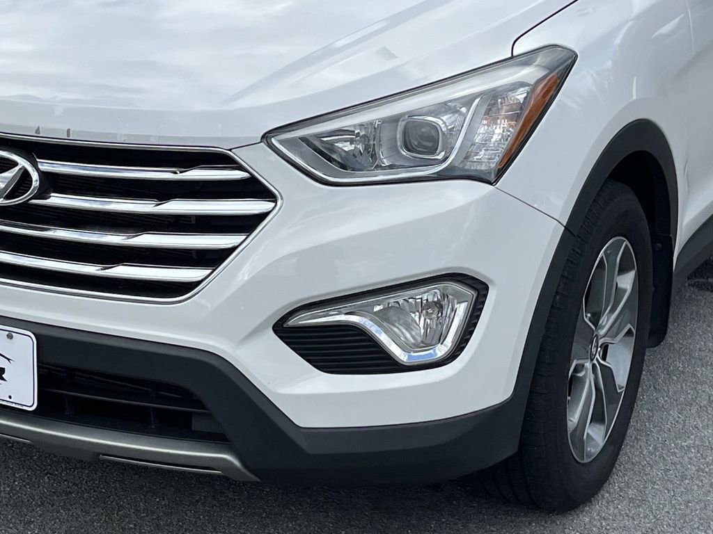 Used 2016 Hyundai Santa Fe SE image 10