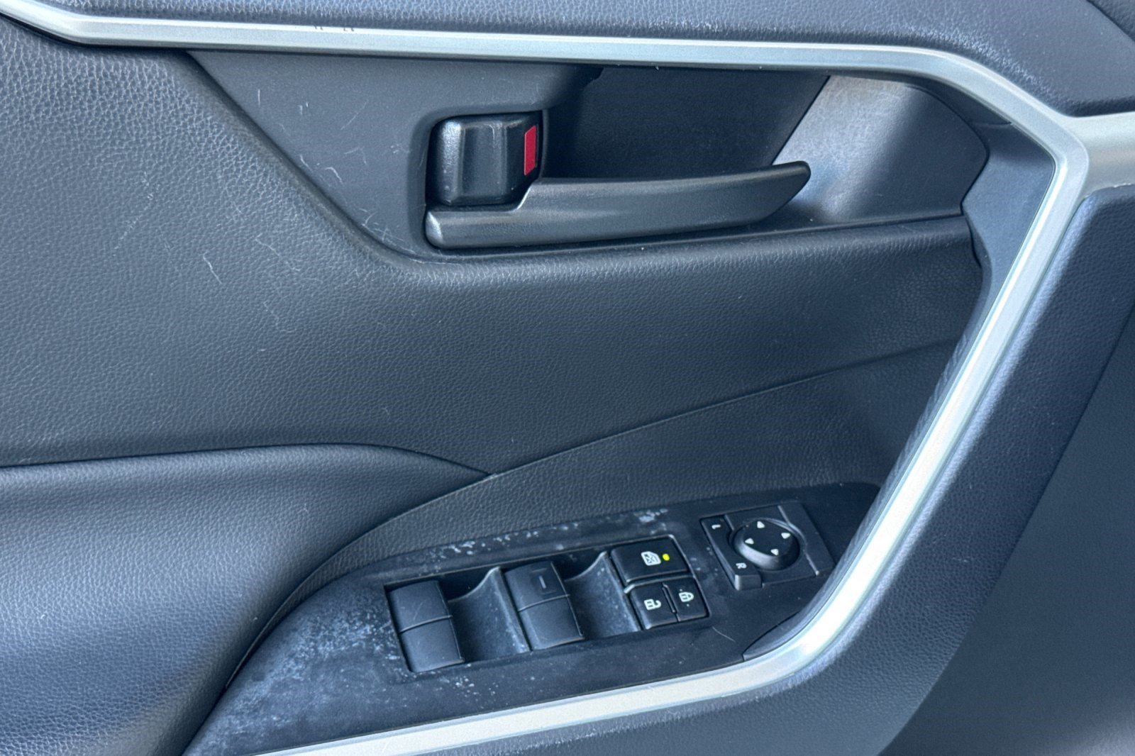 Certified 2024 Toyota RAV4 LE AWD/4WD image 14
