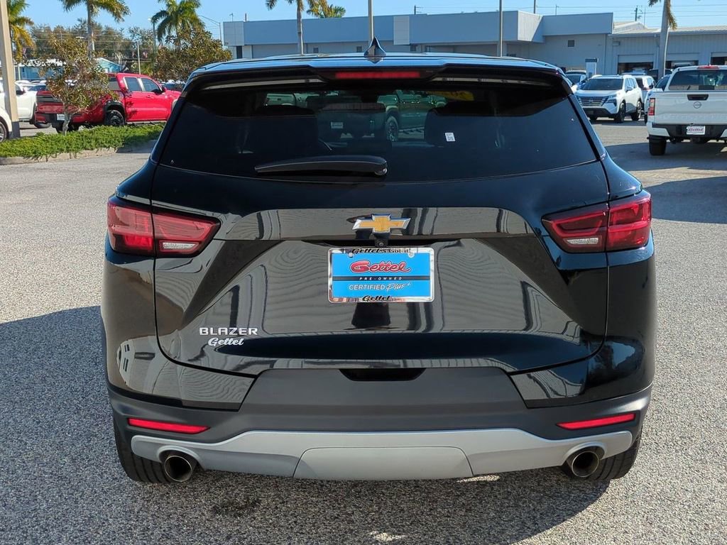 Used 2023 Chevrolet Blazer LT image 6