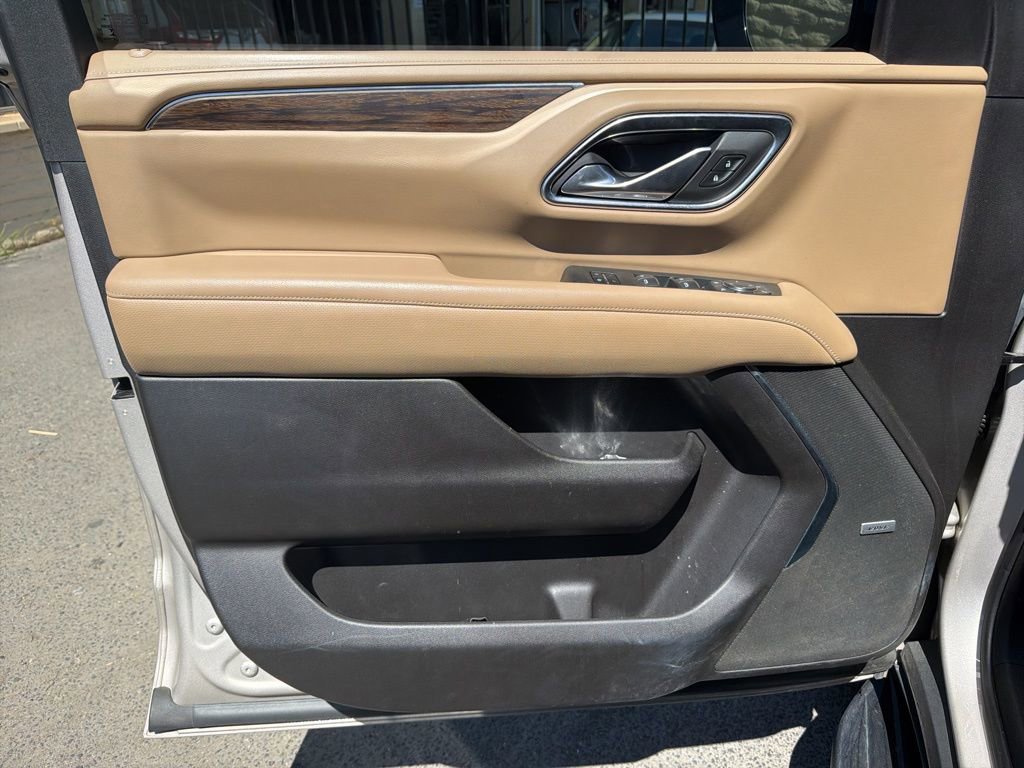 Used 2021 Chevrolet Suburban Premier image 7