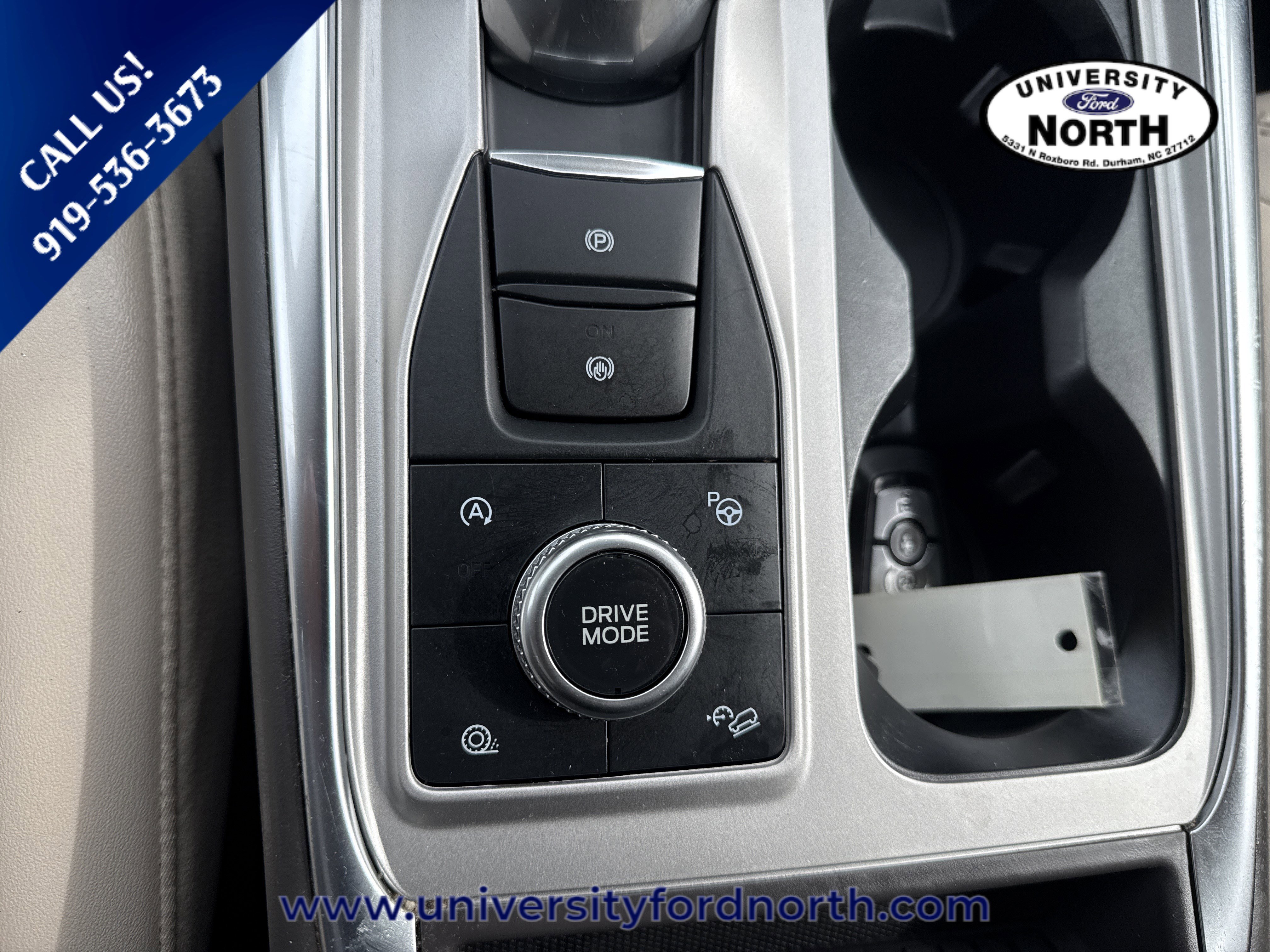 Used 2023 Ford Explorer Platinum w/ Technology Package image 34