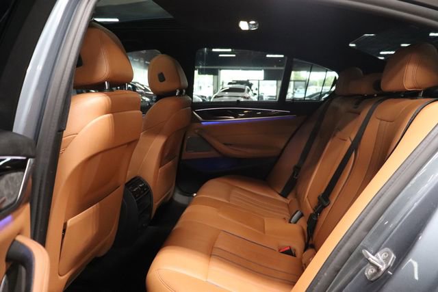 Used 2019 BMW 540i w/ Executive Package RWD image 15