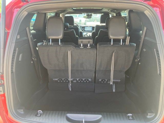 New 2027 Chrysler Pacifica Limited AWD/4WD image 25