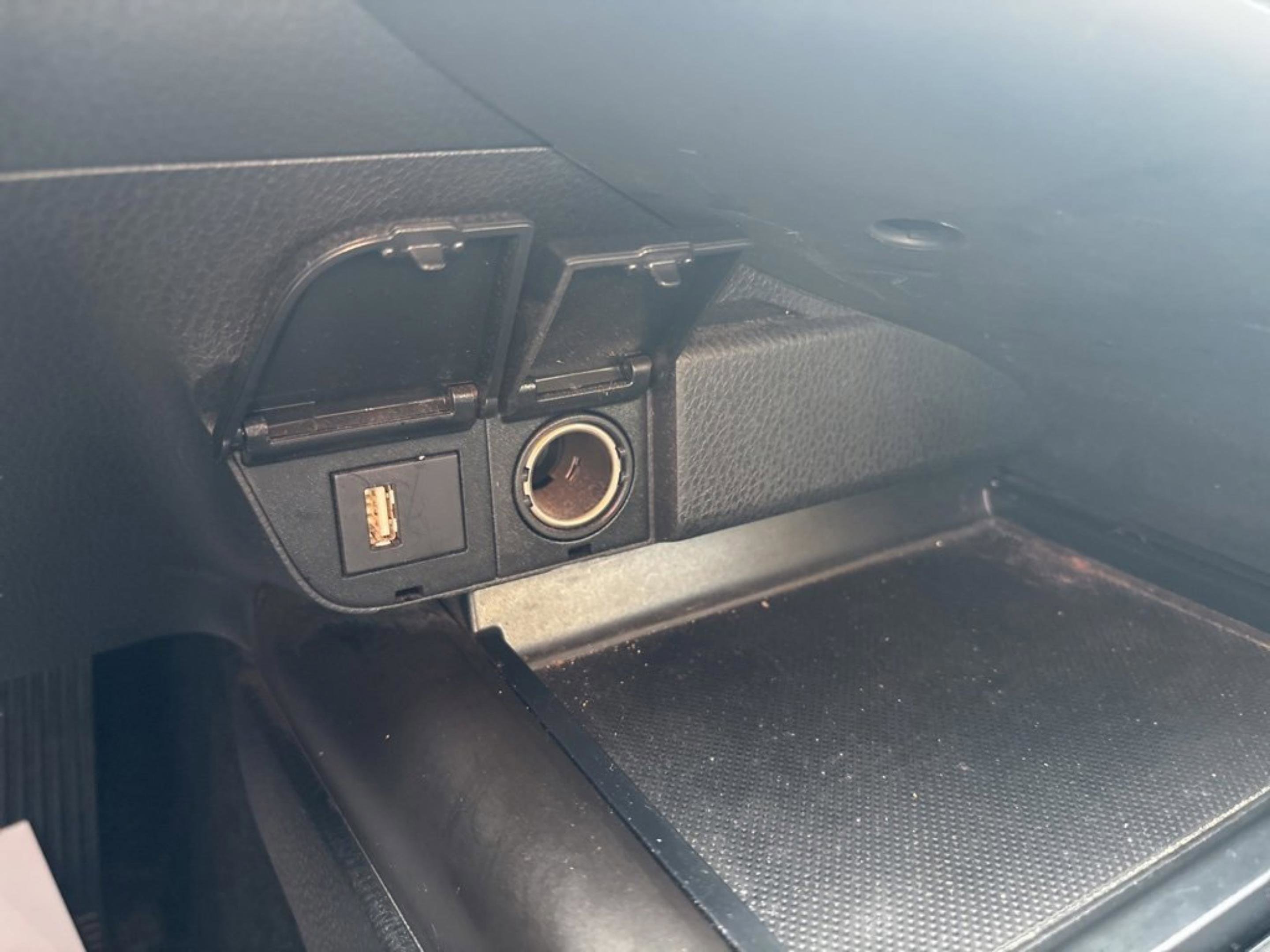 Used 2021 Toyota Camry SE image 20