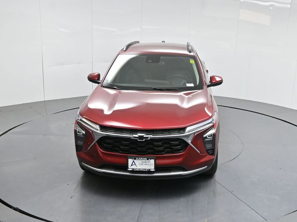 Used 2025 Chevrolet Trax LT w/ LT Convenience Package image 48