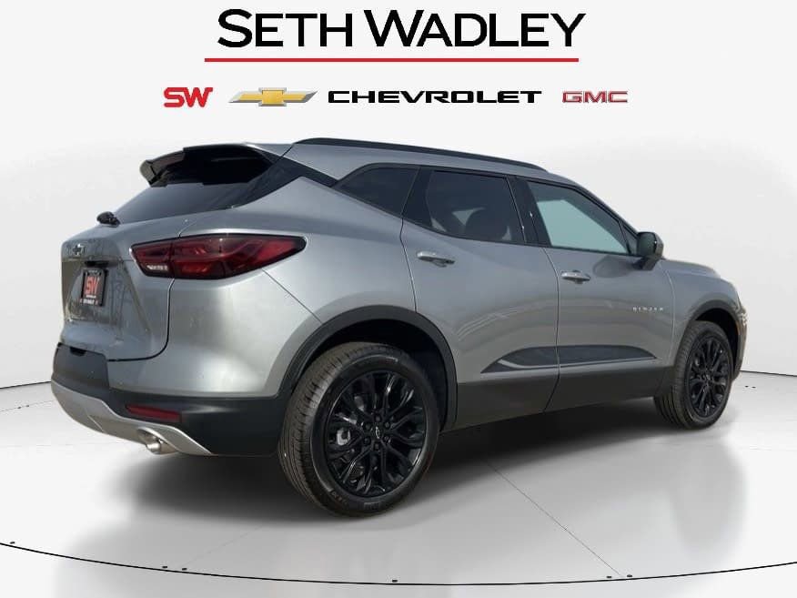 New 2026 Chevrolet Blazer LT w/ Convenience Package AWD/4WD image 3