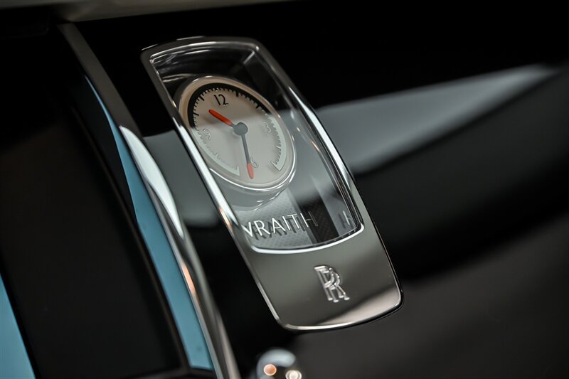 Used 2015 Rolls-Royce Wraith RWD image 36