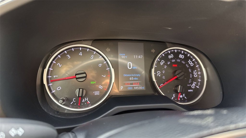 Used 2021 Toyota RAV4 XLE Premium image 50