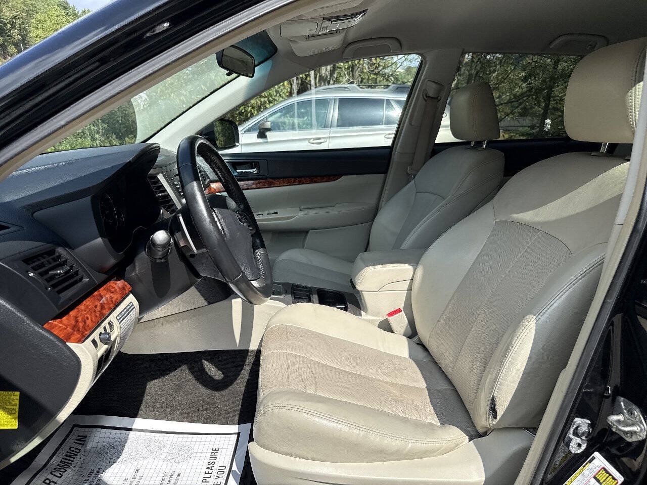 Used 2012 Subaru Outback 3.6R Limited w/ Popular Pkg 2 AWD/4WD image 10