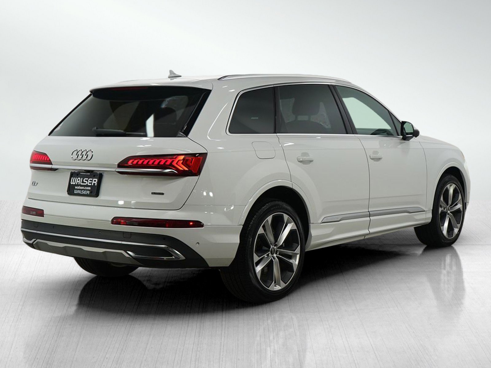Used 2023 Audi Q7 3.0T Premium Plus image 5