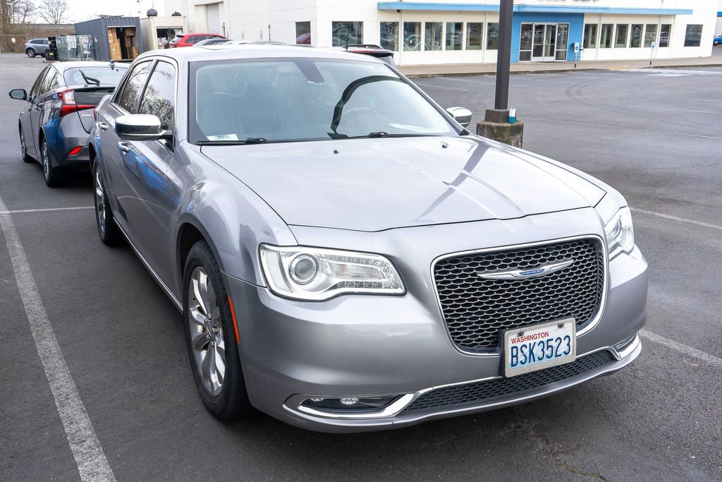 Used 2018 Chrysler 300 Limited image 3