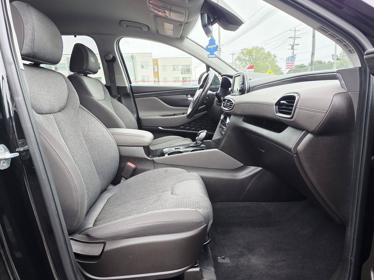 Used 2019 Hyundai Santa Fe SEL AWD/4WD image 17