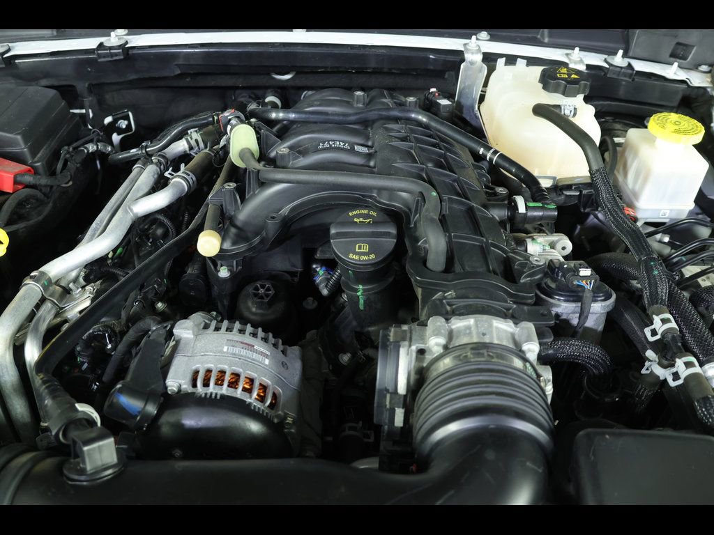 Used 2023 Jeep Gladiator Sport AWD/4WD image 12
