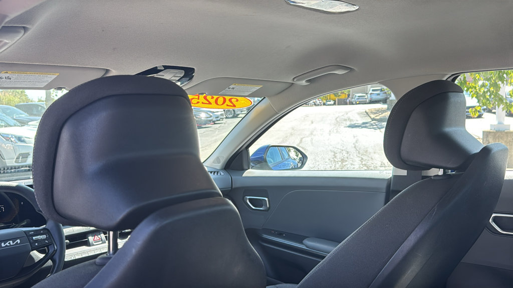 Used 2025 Kia K4 FWD image 31