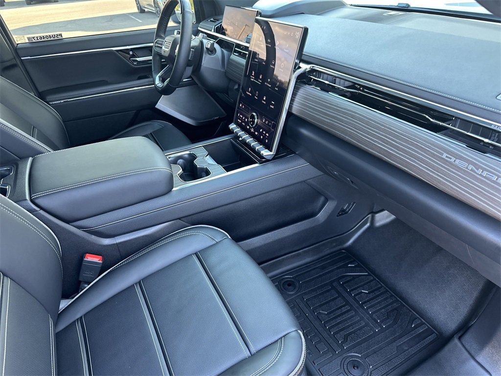 Used 2025 GMC Sierra EV Denali image 40