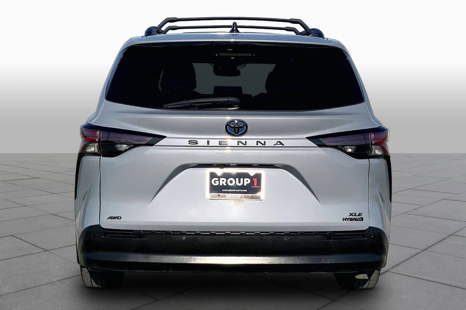 Certified 2024 Toyota Sienna XLE Woodland Edition AWD/4WD image 5