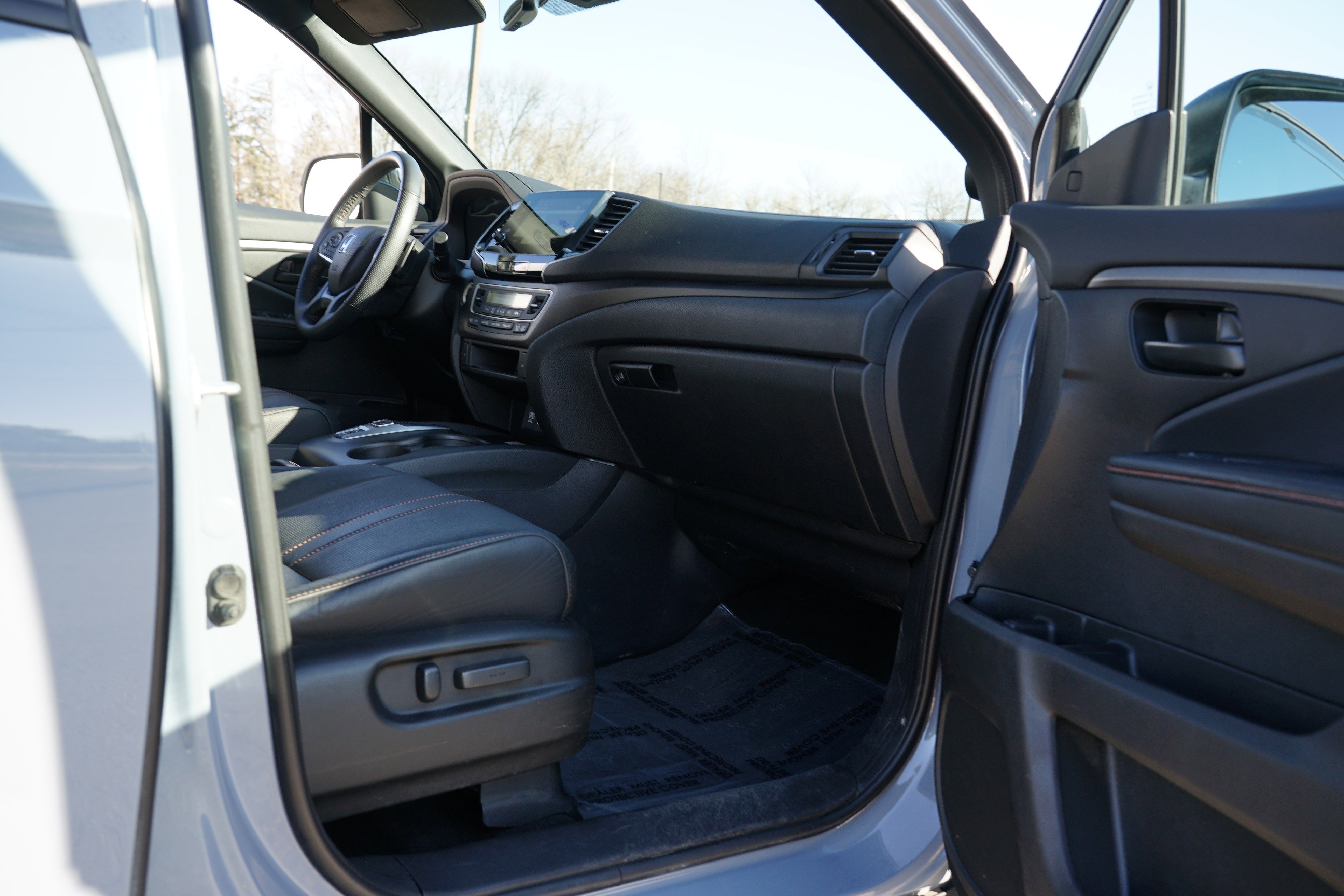 Used 2022 Honda Pilot TrailSport image 32