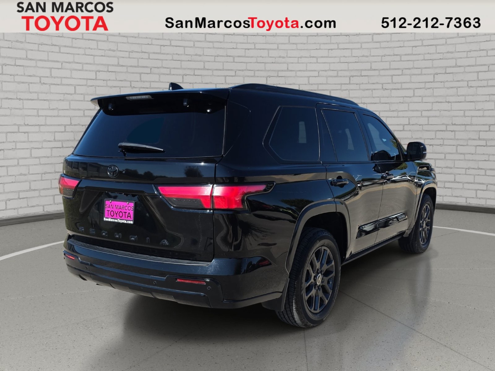 Used 2024 Toyota Sequoia Platinum AWD/4WD image 6
