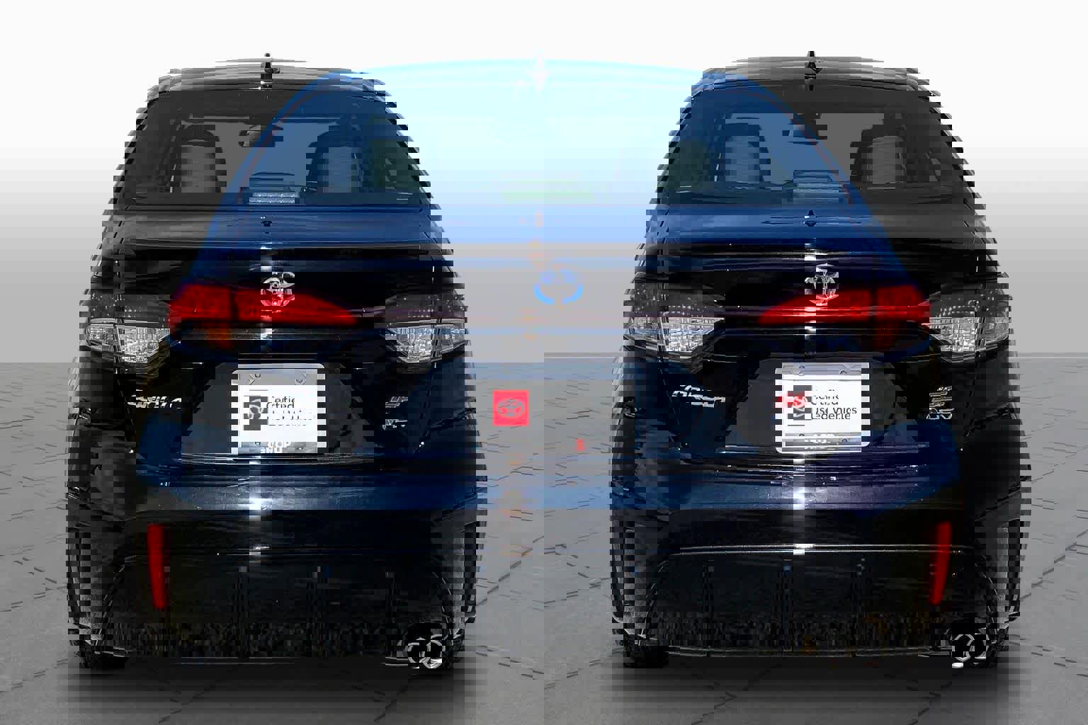 Certified 2025 Toyota Corolla SE w/ SE Premium Package FWD image 5