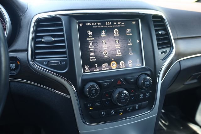 Used 2016 Jeep Grand Cherokee Overland AWD/4WD image 16