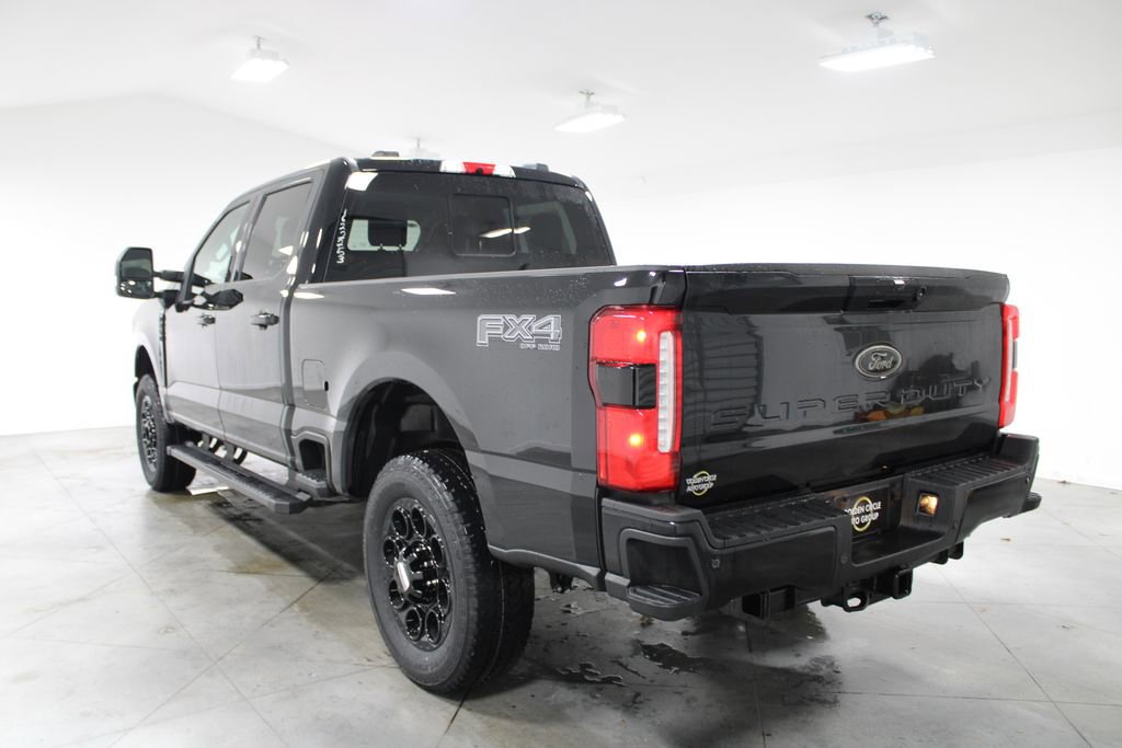 New 2026 Ford F250 Lariat w/ Black Appearance Package image 6