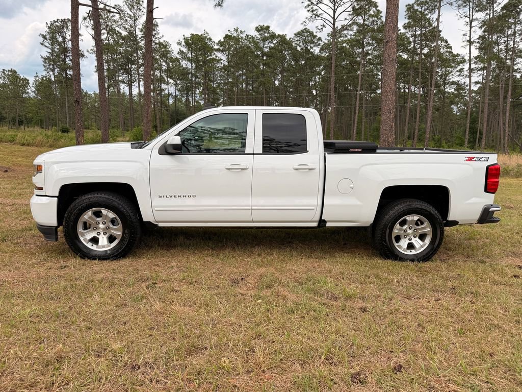 Used 2018 Chevrolet Silverado 1500 LT w/ All Star Edition AWD/4WD image 2