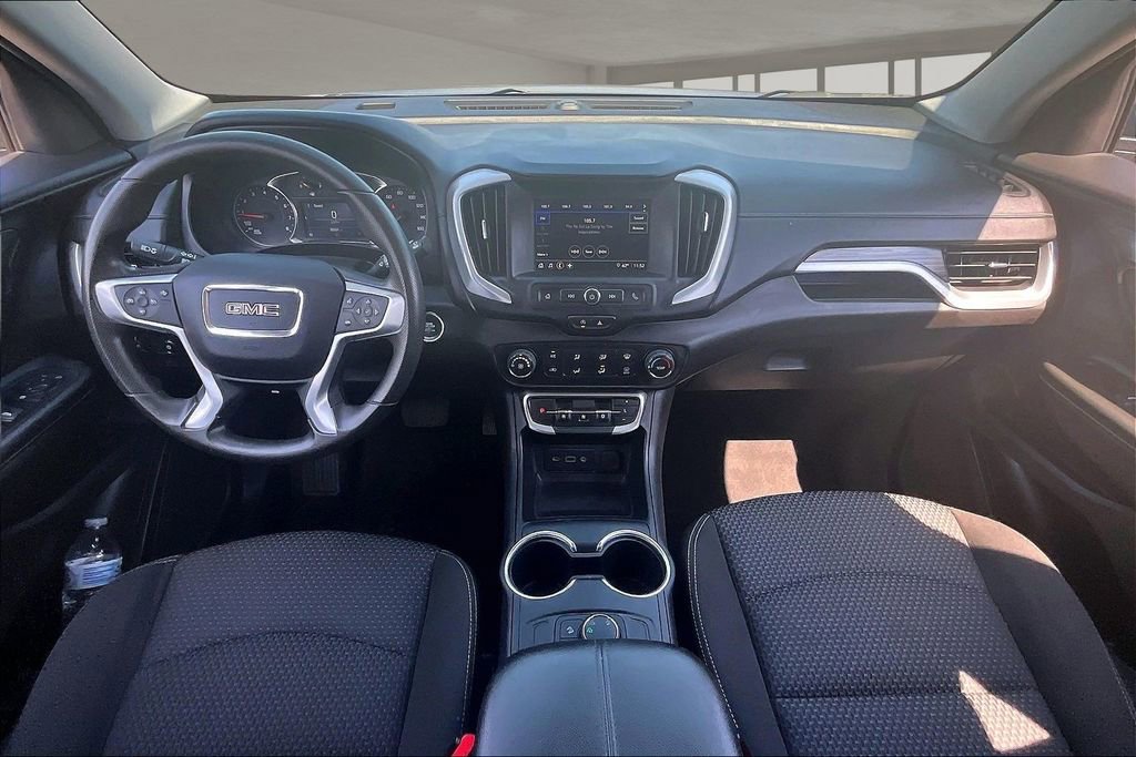 Used 2024 GMC Terrain SLE image 7