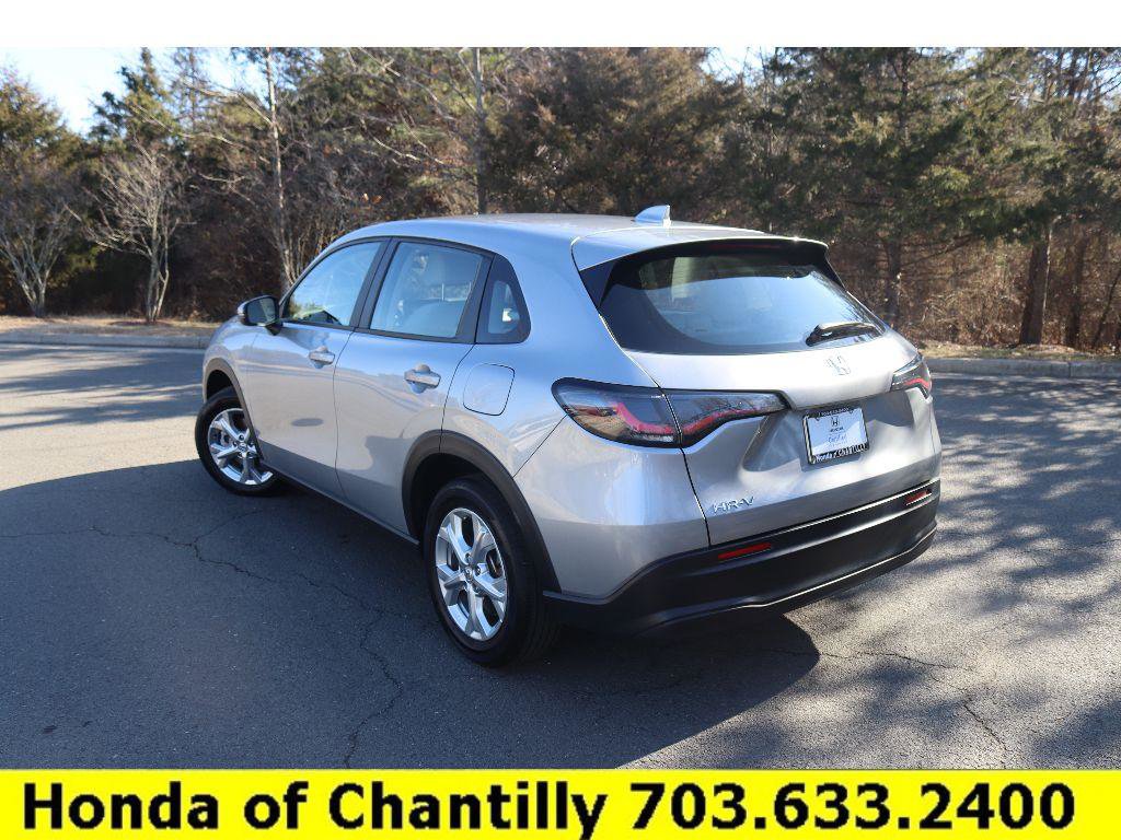 Certified 2023 Honda HR-V LX image 5