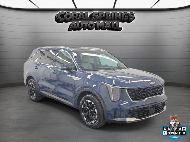 Used 2024 Kia Sorento S w/ Panoramic Sunroof Package