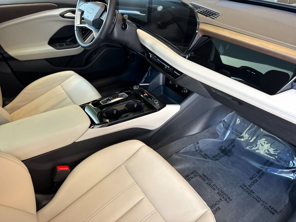 Used 2025 Audi A6 e-tron Premium RWD image 19