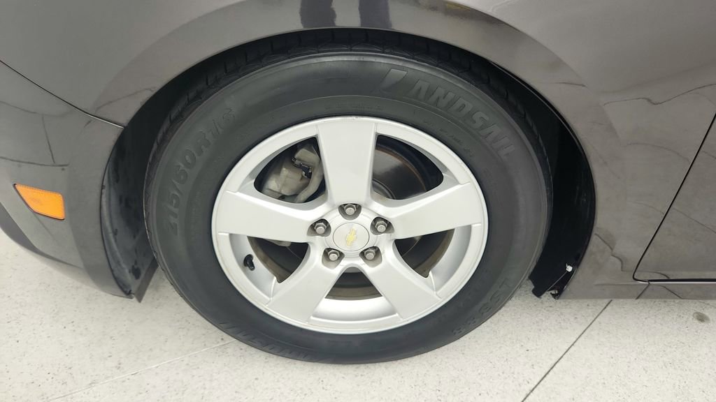 Used 2014 Chevrolet Cruze LT image 27